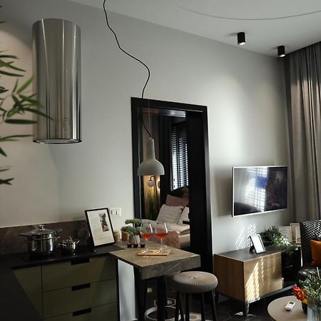 Urban Stay Tirana Deluxe Buitenkant foto