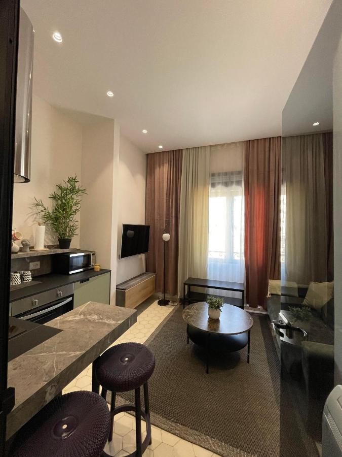 Urban Stay Tirana Deluxe Buitenkant foto